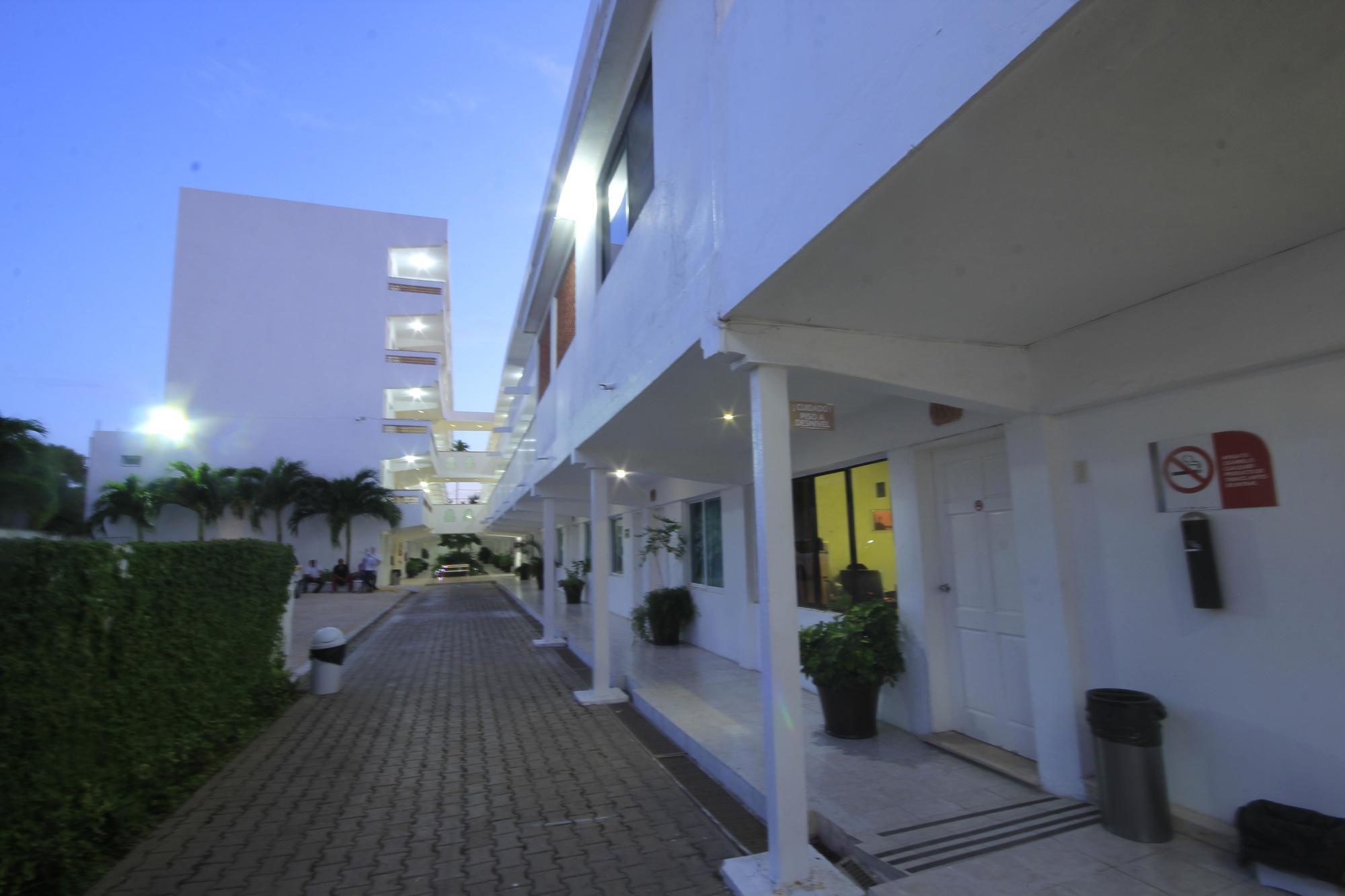 Hotel Casa Blanca Chetumal Eksteriør billede